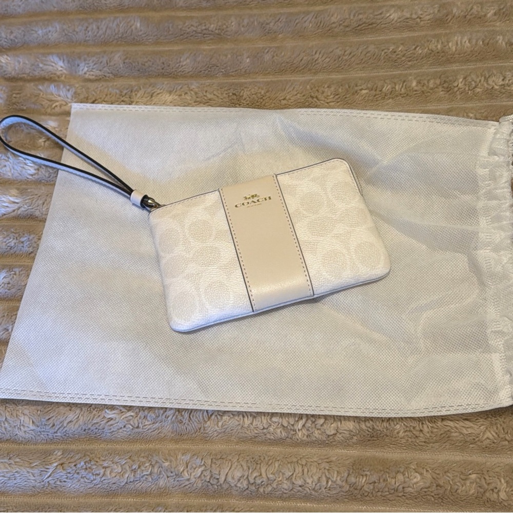 Coach Cream Signature Wristlet with Gold Zip
